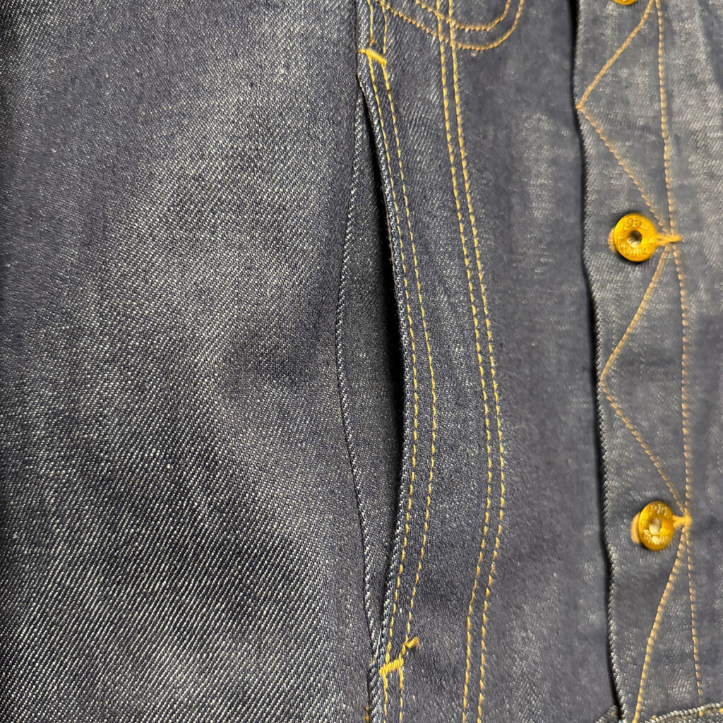 RRLのジージャンのポケット